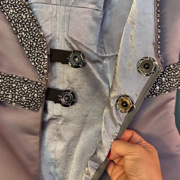 Grey satin ball gown, truly epic! Drunk purchase, my regret, your win! - Picture 5 of 11